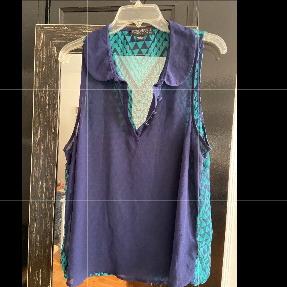 Collared chiffon top with patterned back